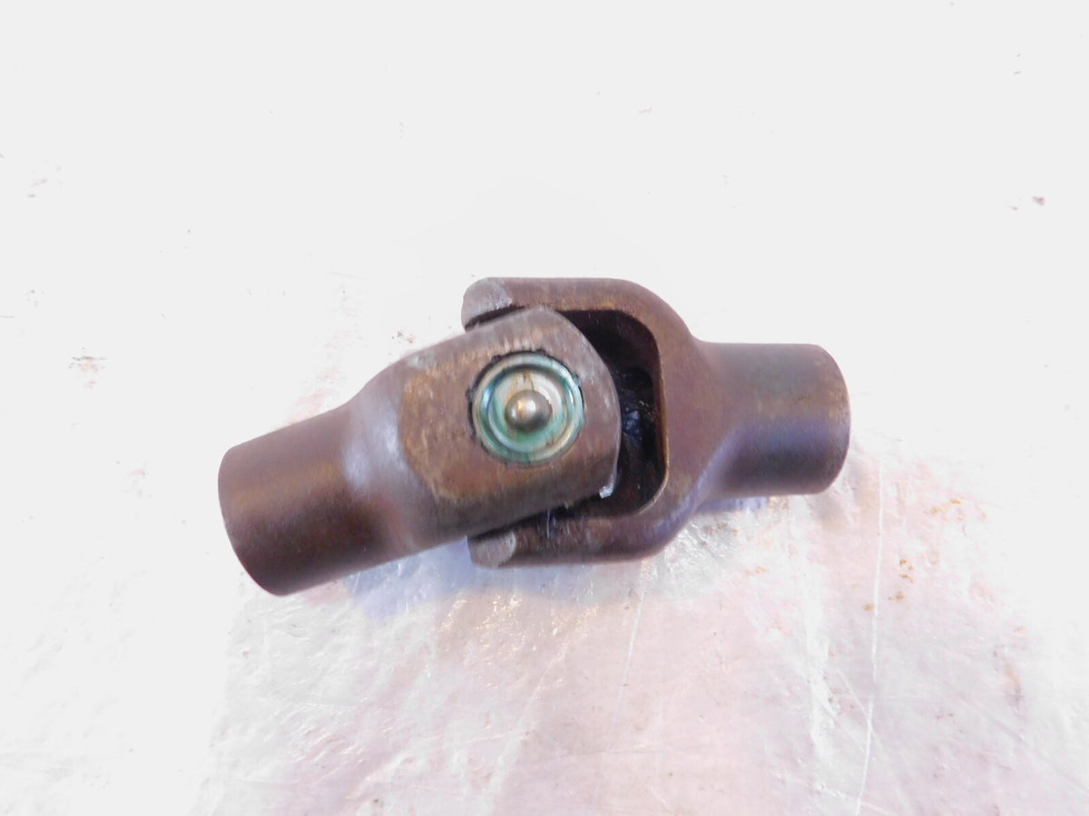 1984-1985 Honda CB650 CB650SC Nighthawk 650 Driveshaft Cross Shaft U Joint Yoke - C3 Cycle
