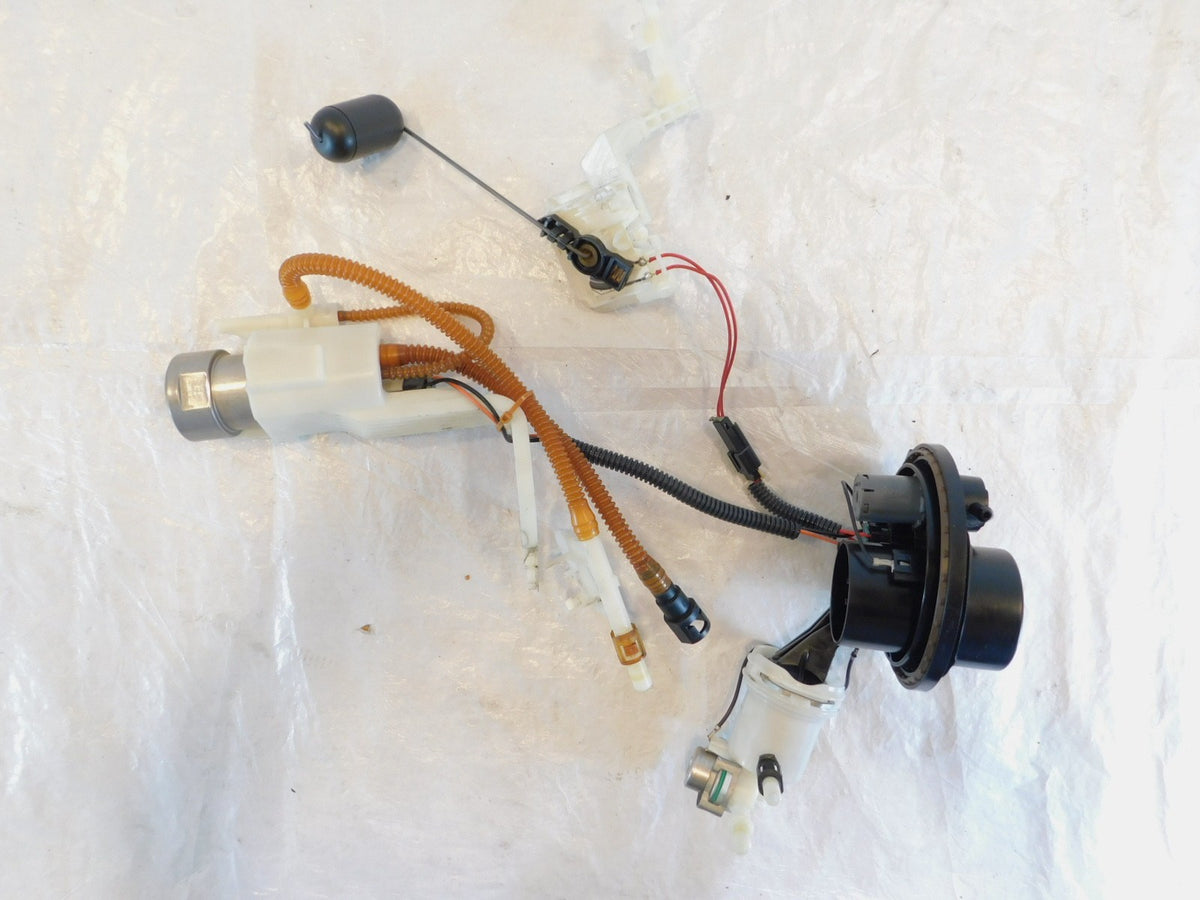 Harley Davidson Road Street & Electra Glide Gas Fuel Petrol Tank Pump -For Parts - C3 Cycle