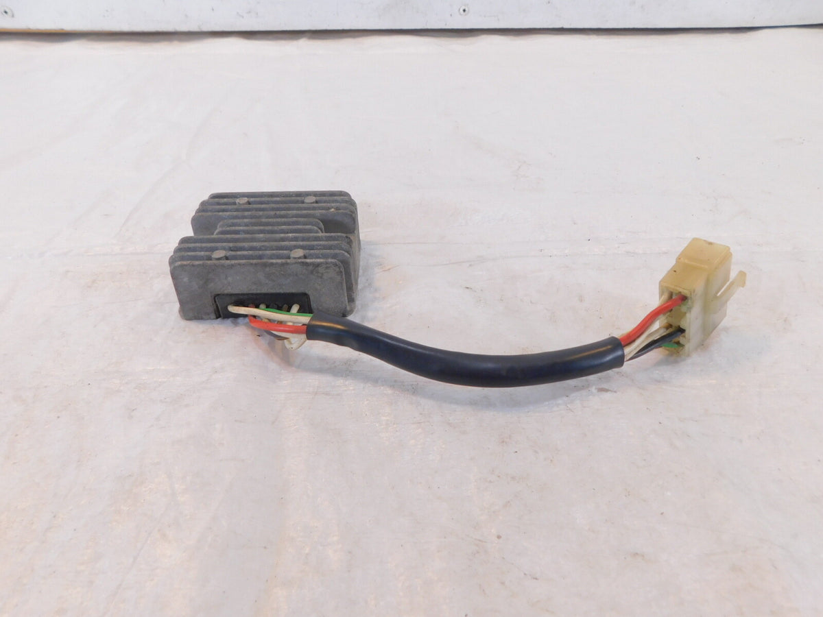 Yamaha XJ750J Maxim 750 Engine Motor Electrical Voltage Rectifier Regulator - C3 Cycle