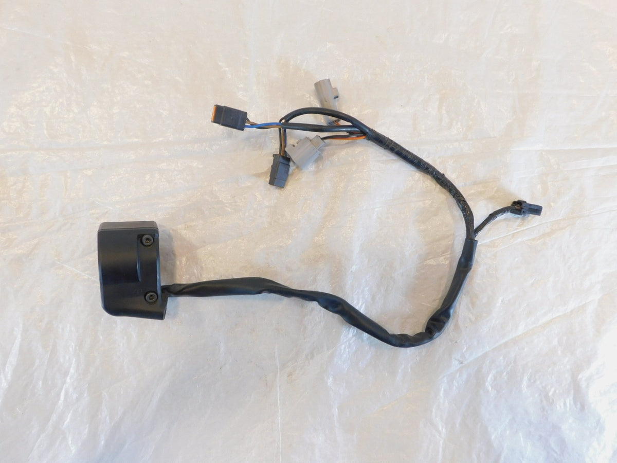 Buell XB XB9 XB12 Firebolt Lightning Right Handlebar Engine Stop Start Switches - C3 Cycle