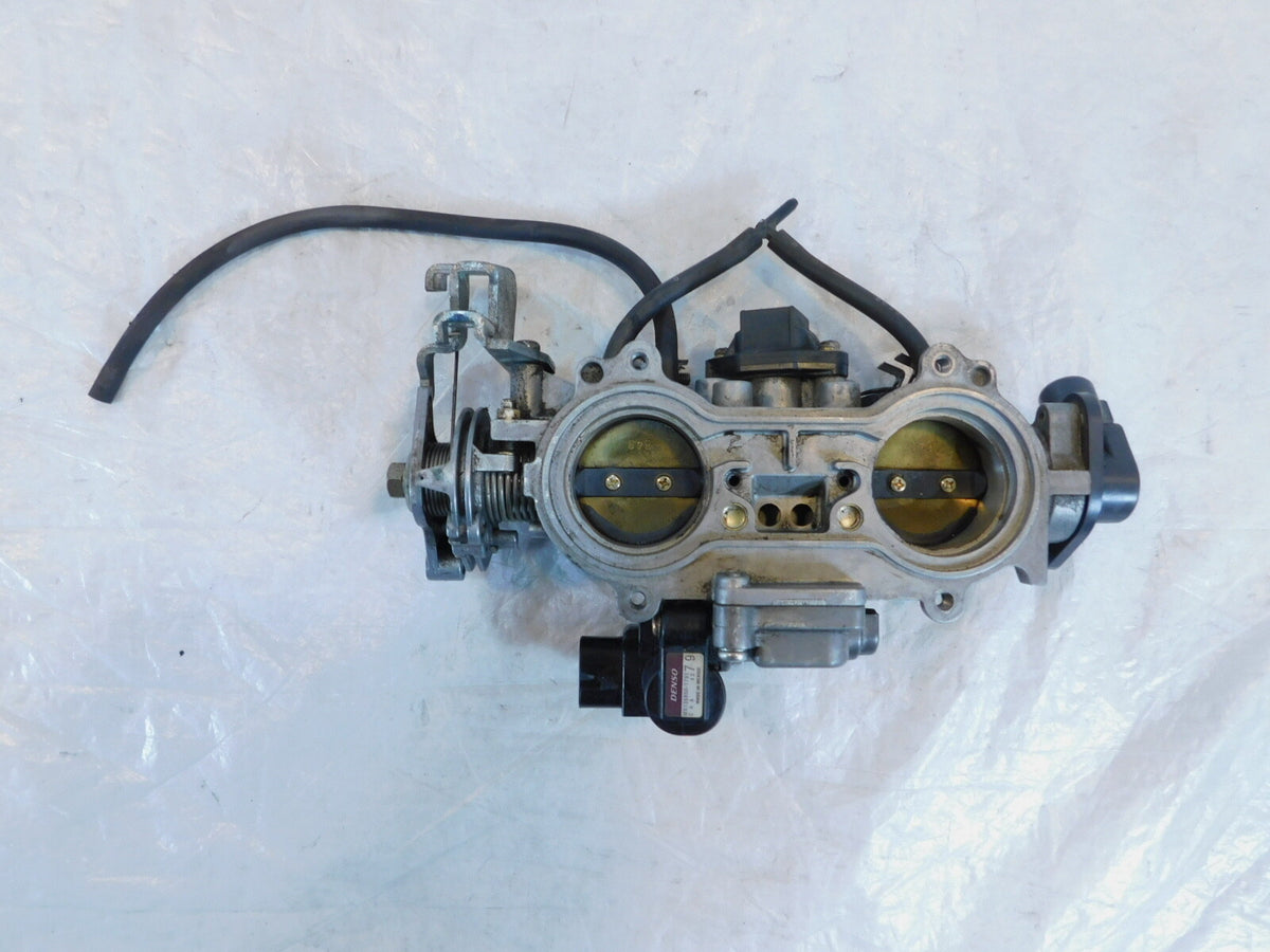 2001-2005 Honda Goldwing GL1800 GL1800A Engine Air Intake Throttle Body Bodies