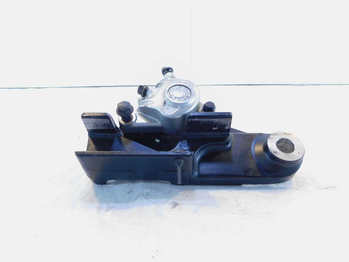 2004 04 Harley Davidson Sportster 883 1200 Rear Wheel Brake Disc Caliper Bracket