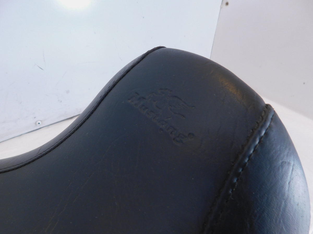 2004-05 Harley Davidson FLTR Road Glide Mustang Rear Passenger Front Rider Seat - C3 Cycle