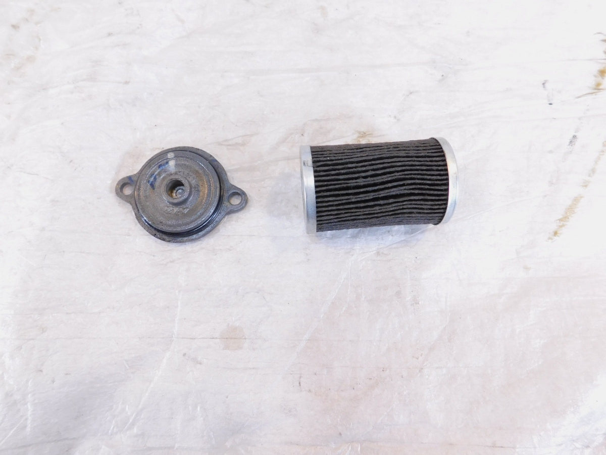 Husqvarna Svartpilen Vitpilen 401 CKD B.D Enginge Motor Oil Pump Cap Cover