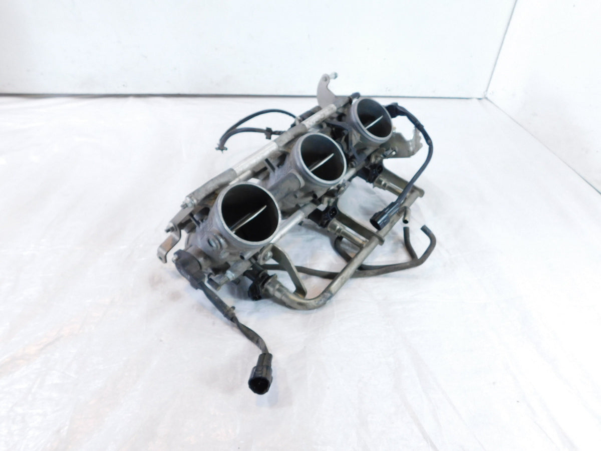 Triumph Rocket III Classic/Roaster Touring Engine Air Fuel Intake Throttle Body - C3 Cycle