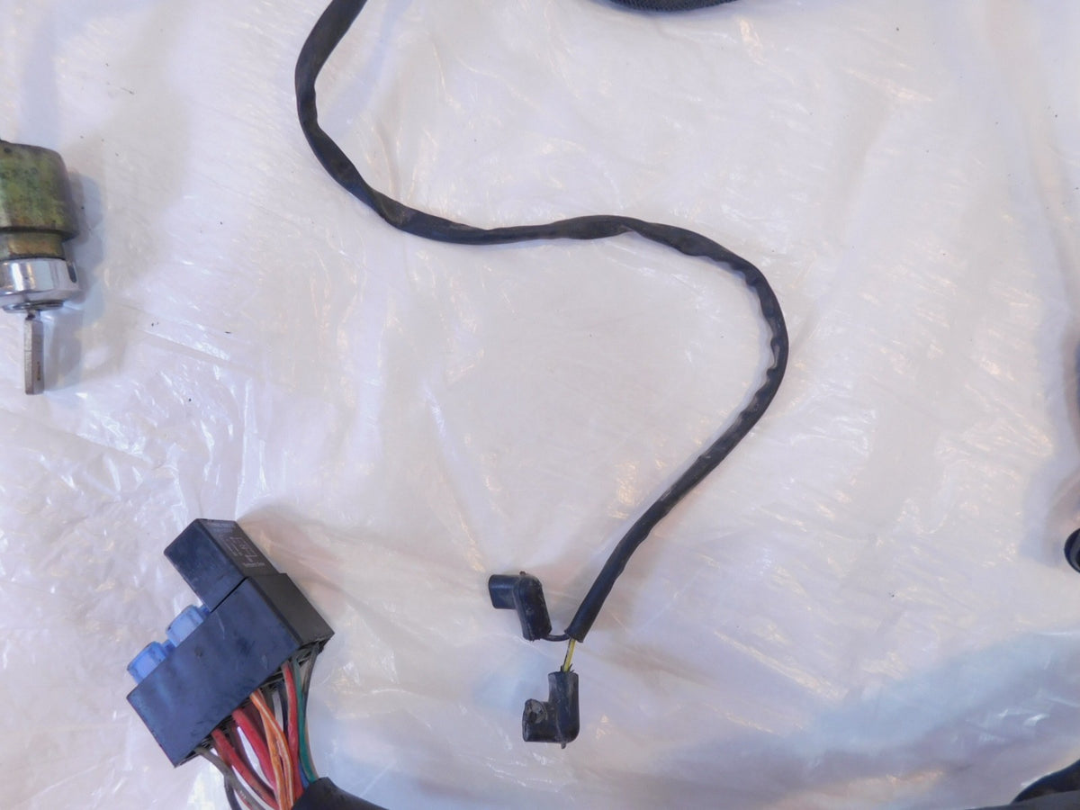 Harley Davidson Sportster 883 1200 Main Wiring Wire Harness Ignition Switch Key