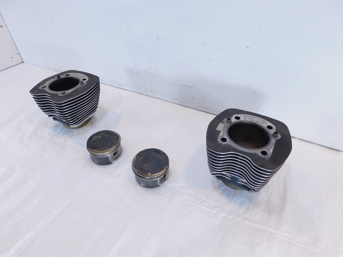 Harley Davidson Twin Cam Touring Dyna & Softail Engine Pistons & Black Cylinders - C3 Cycle