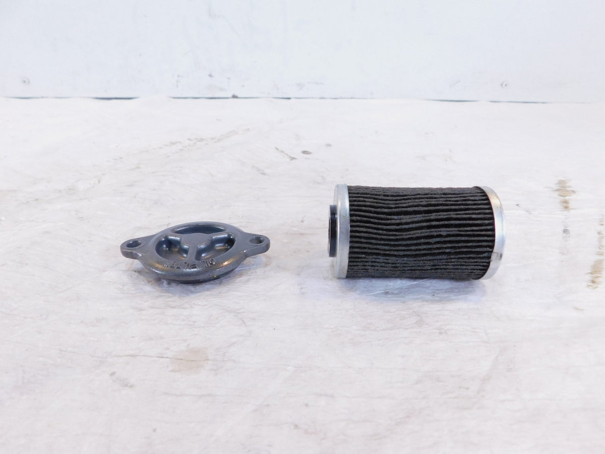 Husqvarna Svartpilen Vitpilen 401 CKD B.D Enginge Motor Oil Pump Cap Cover