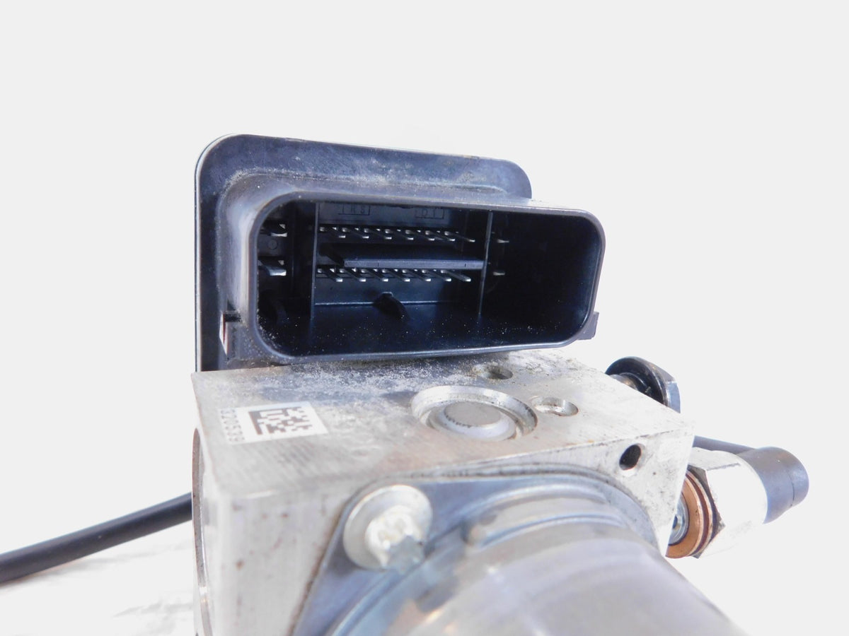 2018-2019 Husqvarna Svartpilen Vitpilen 401 CKD ABS Brake Control Modulator Pump - C3 Cycle