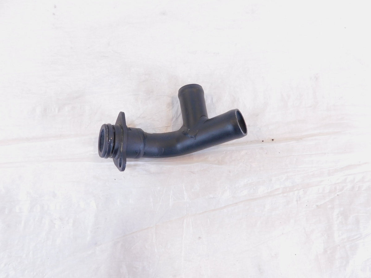 Husqvarna Svartpilen Vitpilen 401 CKD  Engine Cooling Coolant Water Pump Joint - C3 Cycle