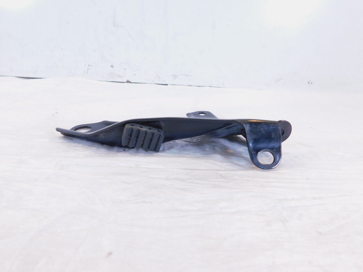 Husqvarna Svartpilen Vitpilen 401 CKD Left Side Tank Reservoir Mount Bracket - C3 Cycle