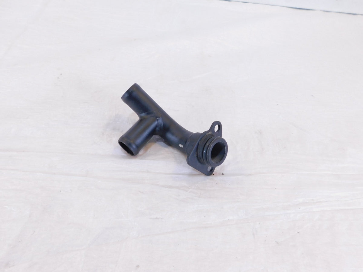 Husqvarna Svartpilen Vitpilen 401 CKD  Engine Cooling Coolant Water Pump Joint - C3 Cycle