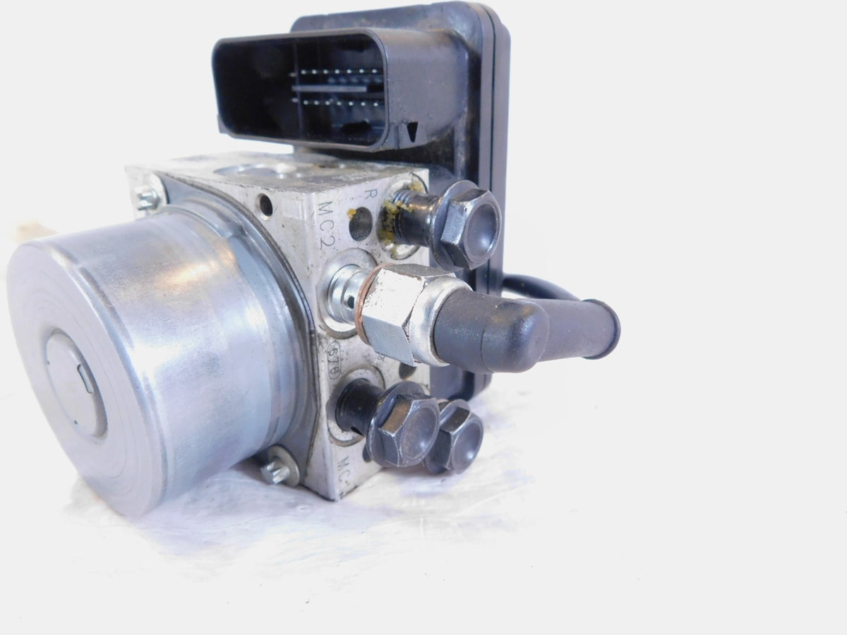 2018-2019 Husqvarna Svartpilen Vitpilen 401 CKD ABS Brake Control Modulator Pump - C3 Cycle