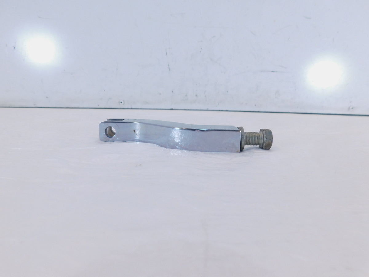 Harley Davidson Dyna Super Glide Low Rider Right Footpeg Footrest Mount Bracket