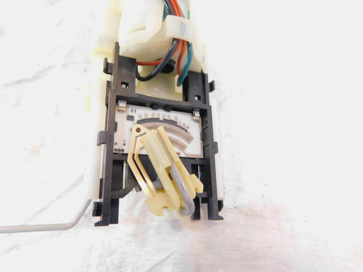 Husqvarna Svartpilen Vitpilen 401 CKD Gas Petrol Fuel Pump & Level Sending Unit - C3 Cycle