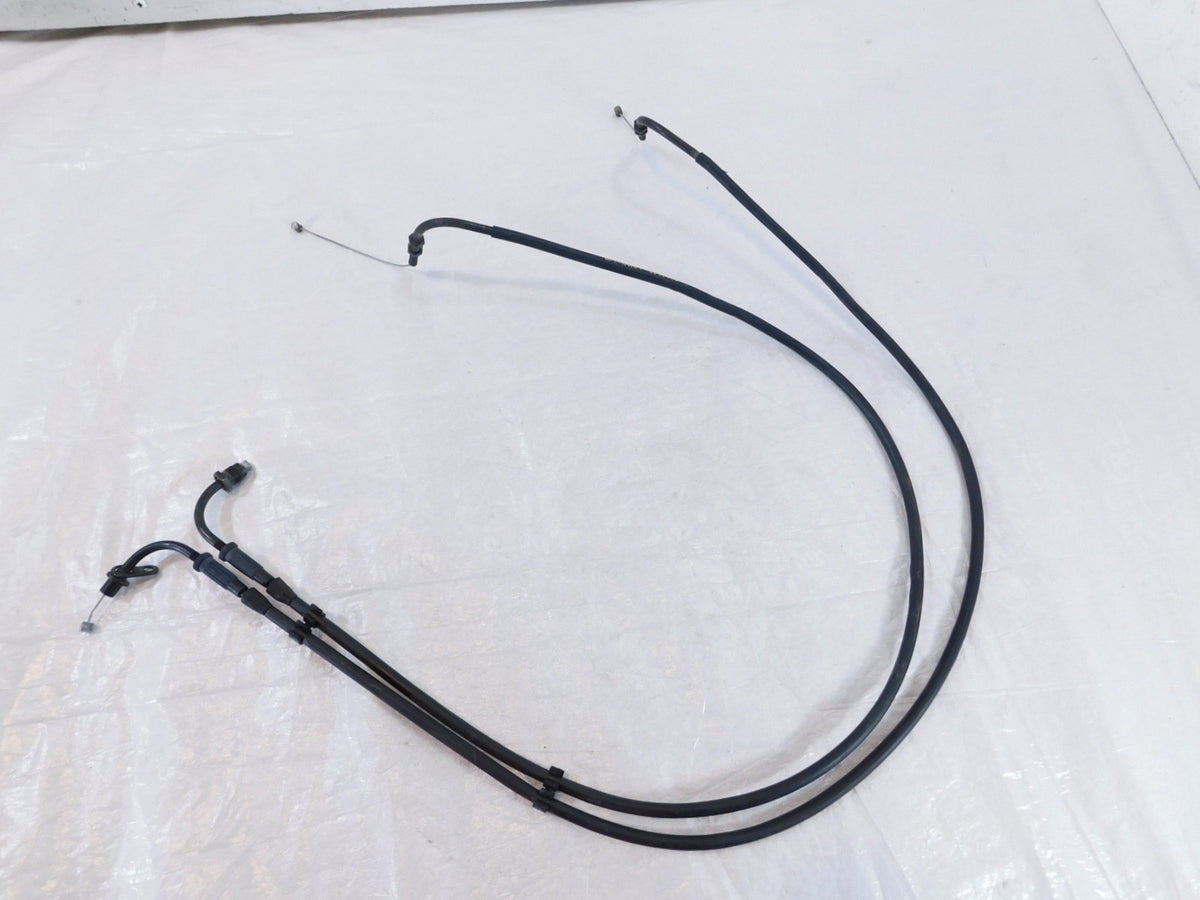 Triumph Rocket III Touring Front Right Handlebar Grip Throttle Cable Wire Line - C3 Cycle