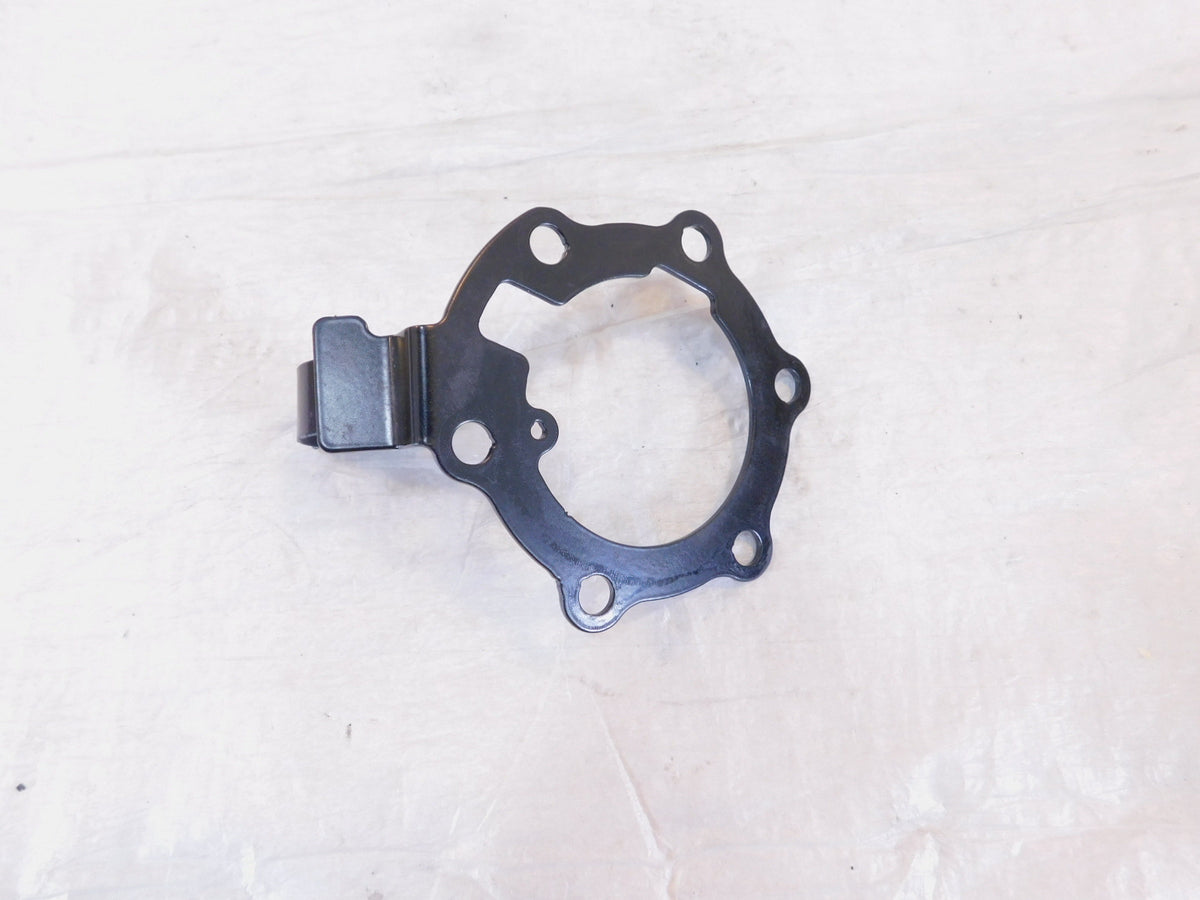 Husqvarna Svartpilen Vitpilen 401 CKD Fuel Gas Petrol Pump Mount Bracket Clamp - C3 Cycle