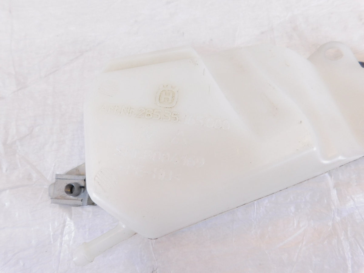 Husqvarna Vitpilen Svartpilen 401 CKD Engine Coolant Radiator Reservoir Tank - C3 Cycle
