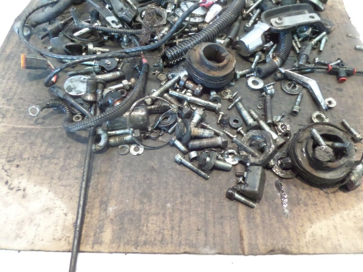 1997 Harley Davidson Touring Road King Electra Glide Nuts & Bolts Parts Box Lot