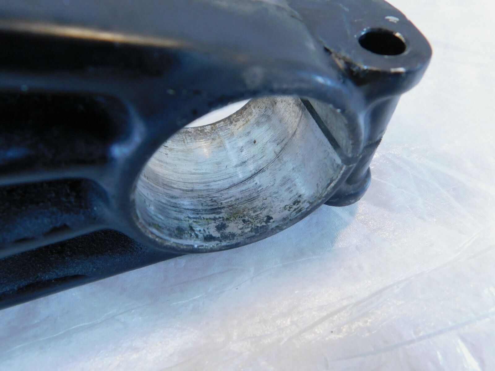 94-01 Kawasaki Ninja ZX-11 ZX1100 Lower Triple Tree Stem