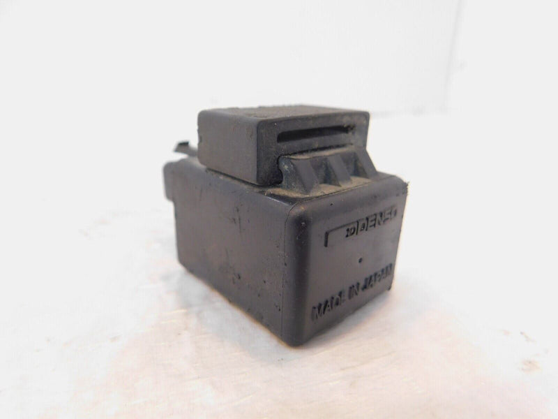 Triumph Bonneville Daytona 675 Street Triple Tiger Turn Signal Indicator Relay