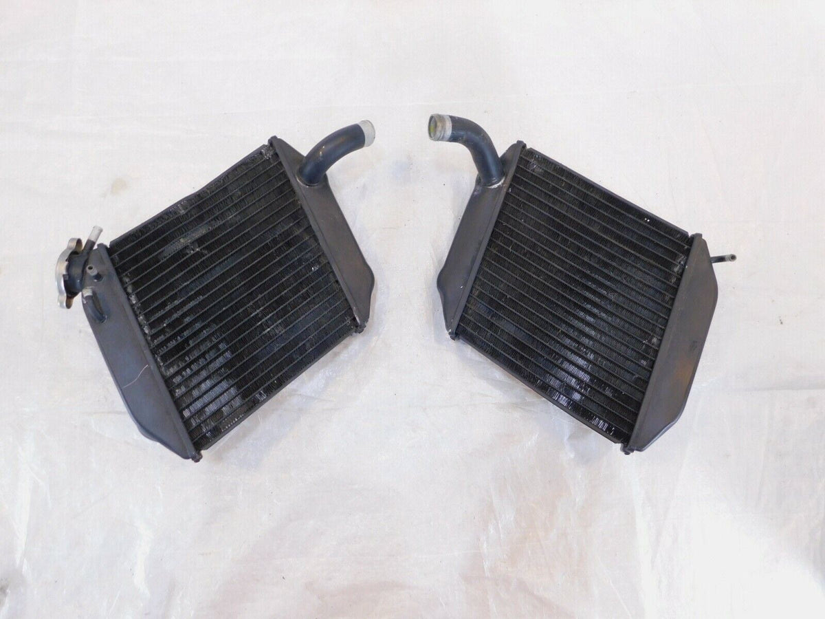 2008 2009 & 2010 Buell 1125 1125R & 1125CR Left & Right Engine Coolant Radiators