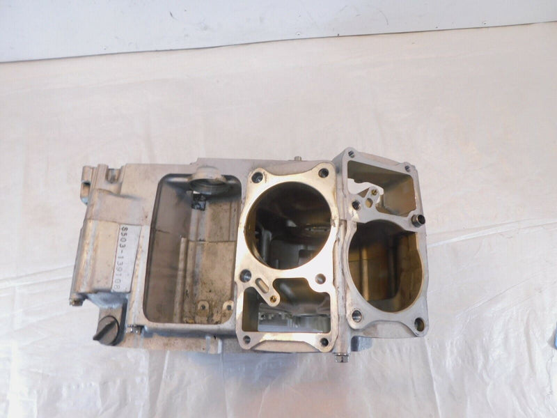 1995 1996 1997 1998 Suzuki Intruder 800 VS800 Engine Motor Block Crankcase