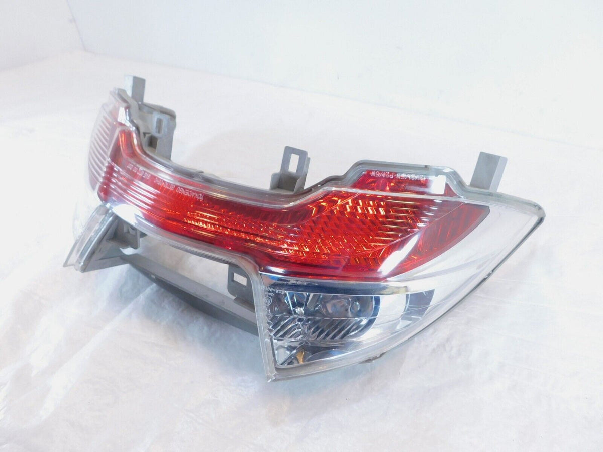 2007-2016 Suzuki Burgman 400 AN400 Rear Back Brake Taillight Tail Lamp Light