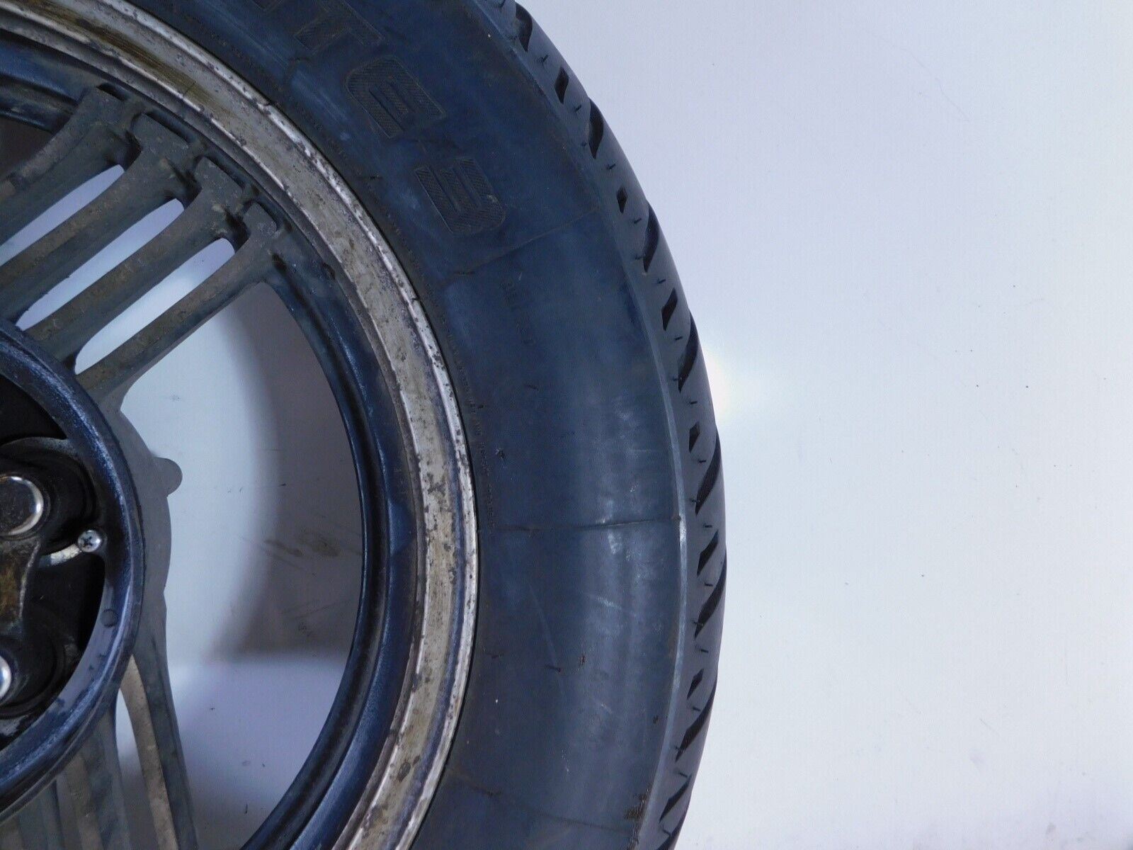 83-89 Yamaha Venture Royale Rear Wheel Rim & Tire 83-89 Yamaha Venture Royale Rear Wheel Rim & Tire