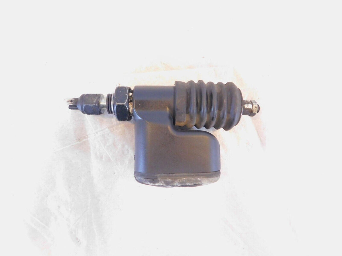 Harley Davidson Dyna Super Glide & Wide Glide Rear Foot Brake Master Cylinder