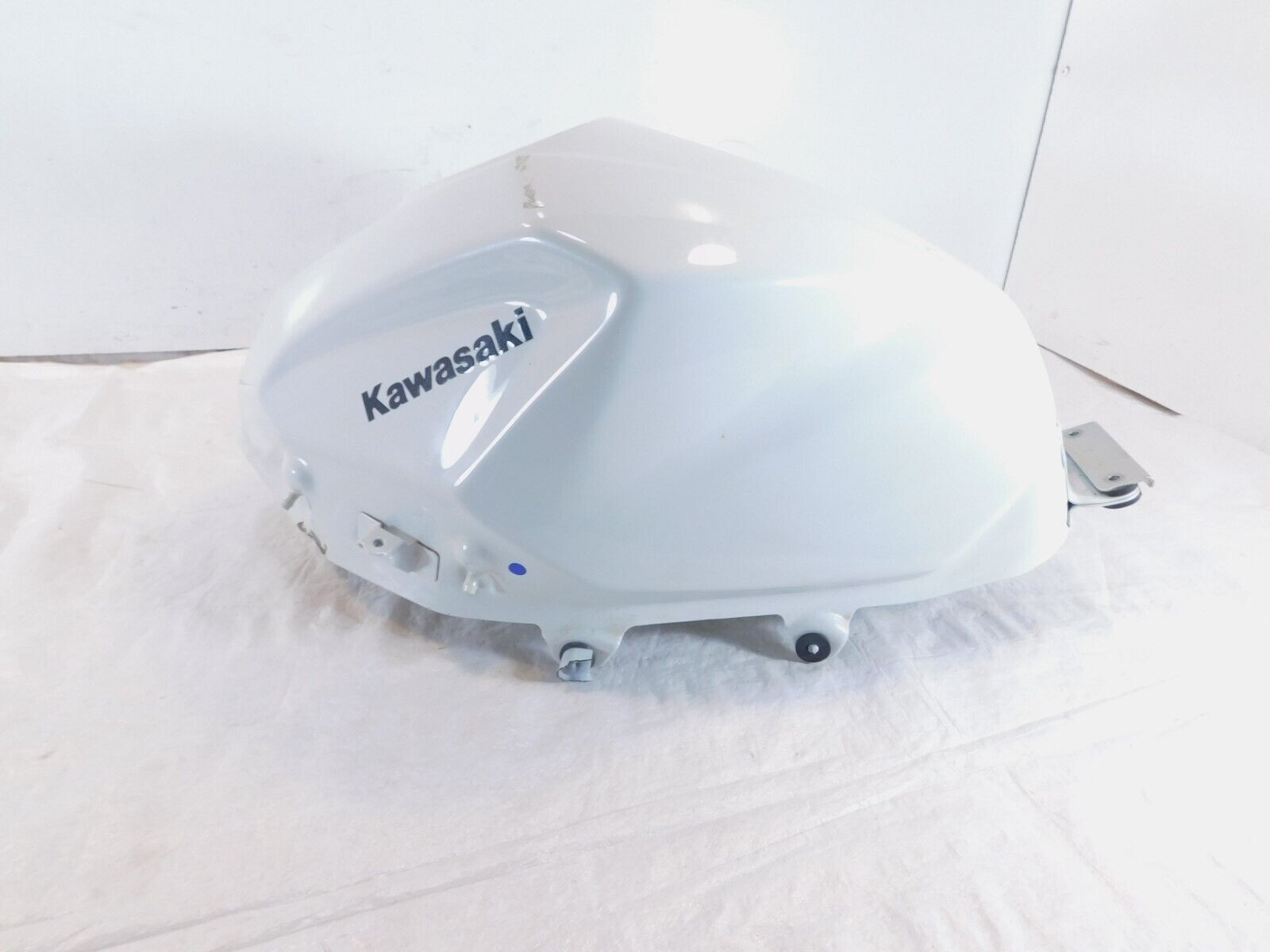 2021 & 2022 Kawasaki Z400 ER400 ABS White Gas Petrol Fuel