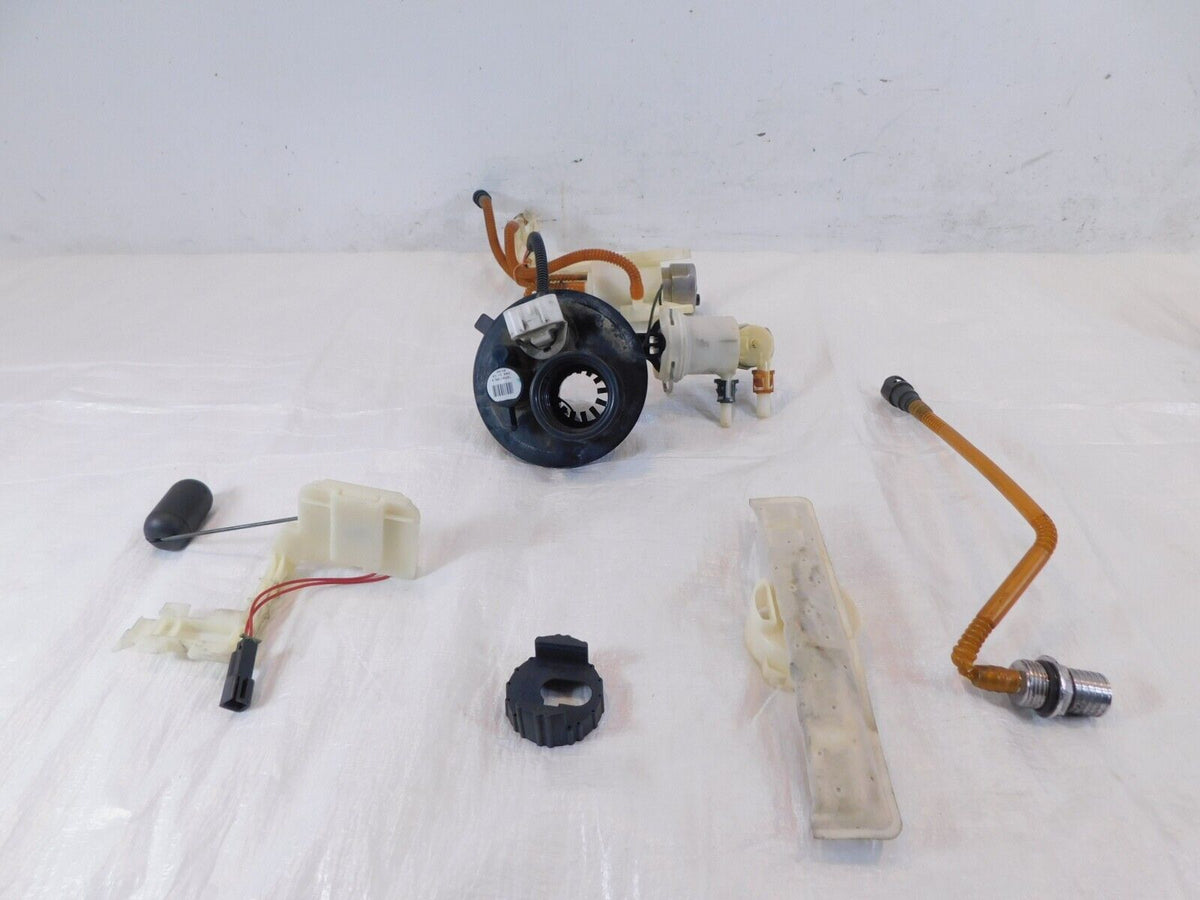 Harley Davidson Touring Road Street & Electra Glide Fuel Gas Petrol Tank Pump