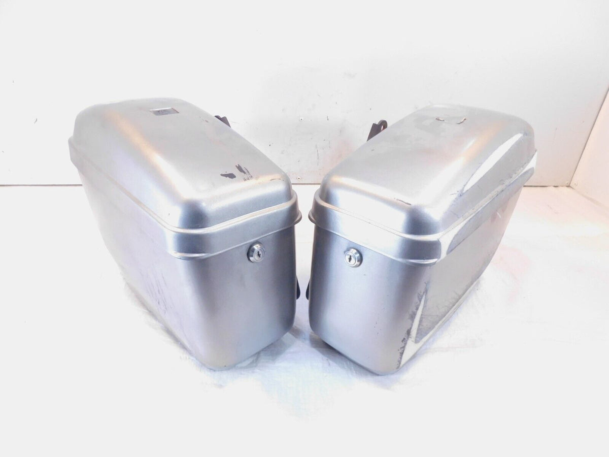 2005-08 Kawasaki Vulcan 1500 VN1500 Classic Rear Saddlebag Luggage Bags -No Key