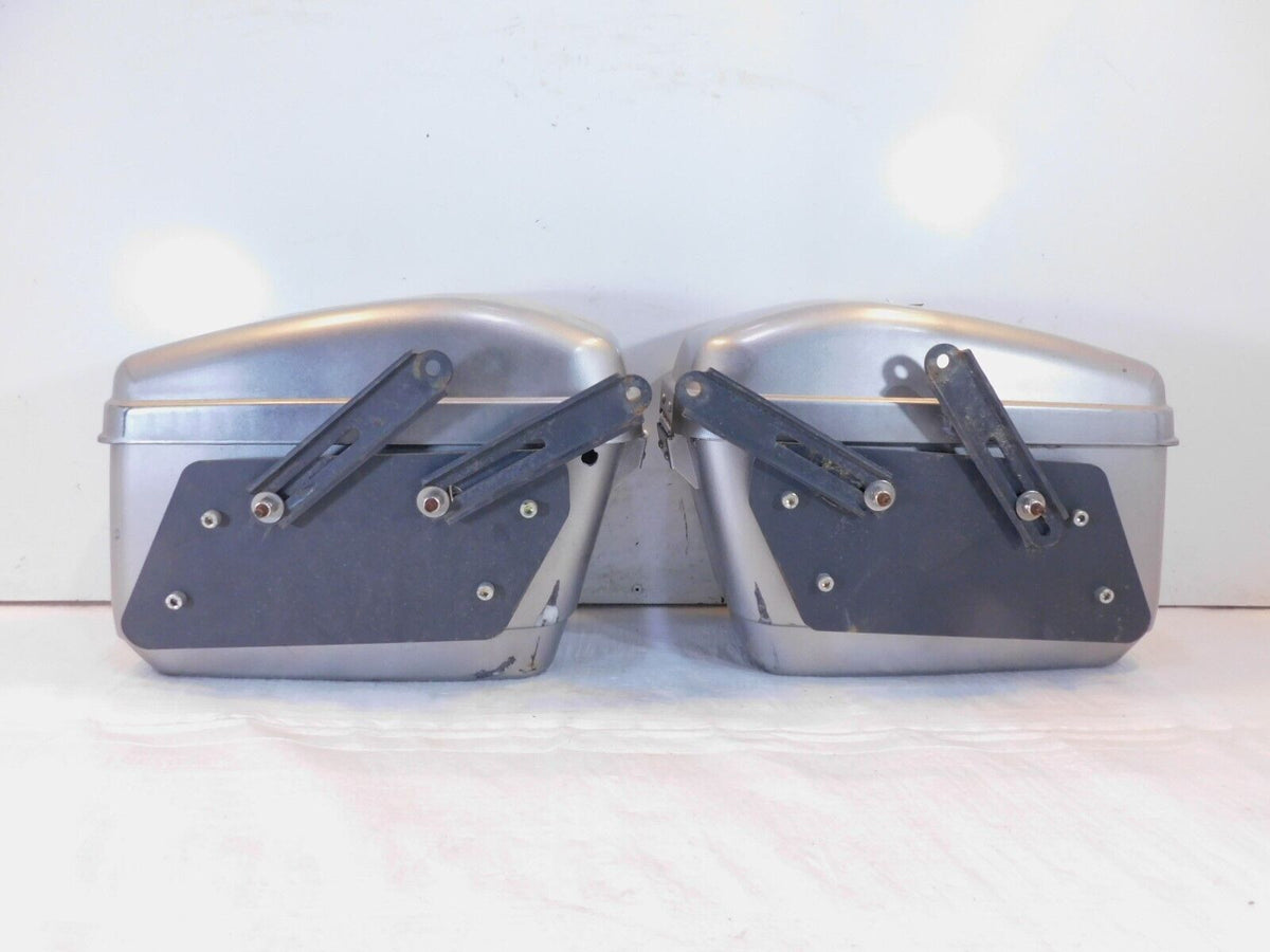 2005-08 Kawasaki Vulcan 1500 VN1500 Classic Rear Saddlebag Luggage Bags -No Key