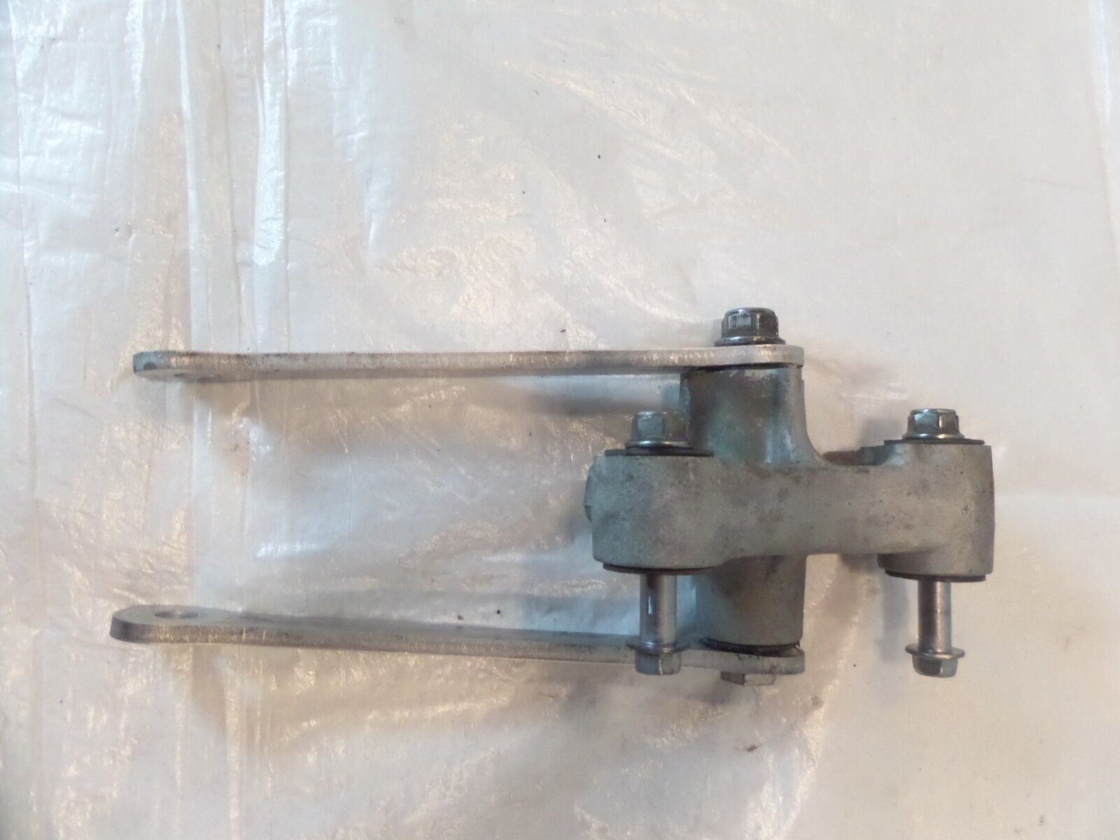 Kawasaki Ninja ZX6R ZX10R - Rear Shock Linkage Rod & Knuckle