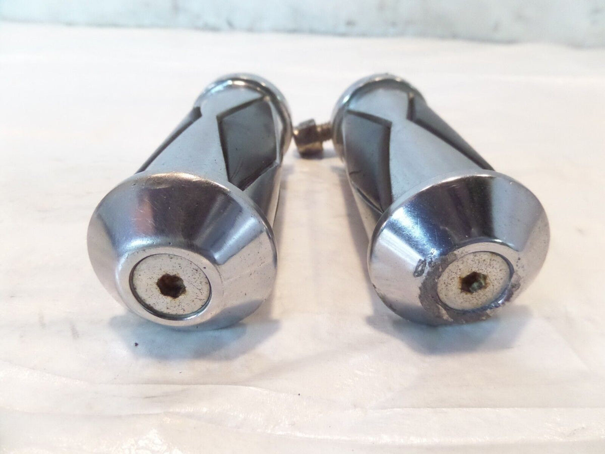 Harley Touring FXR Dyna Sportster & Softail Chrome Diamond Footpegs Footrests
