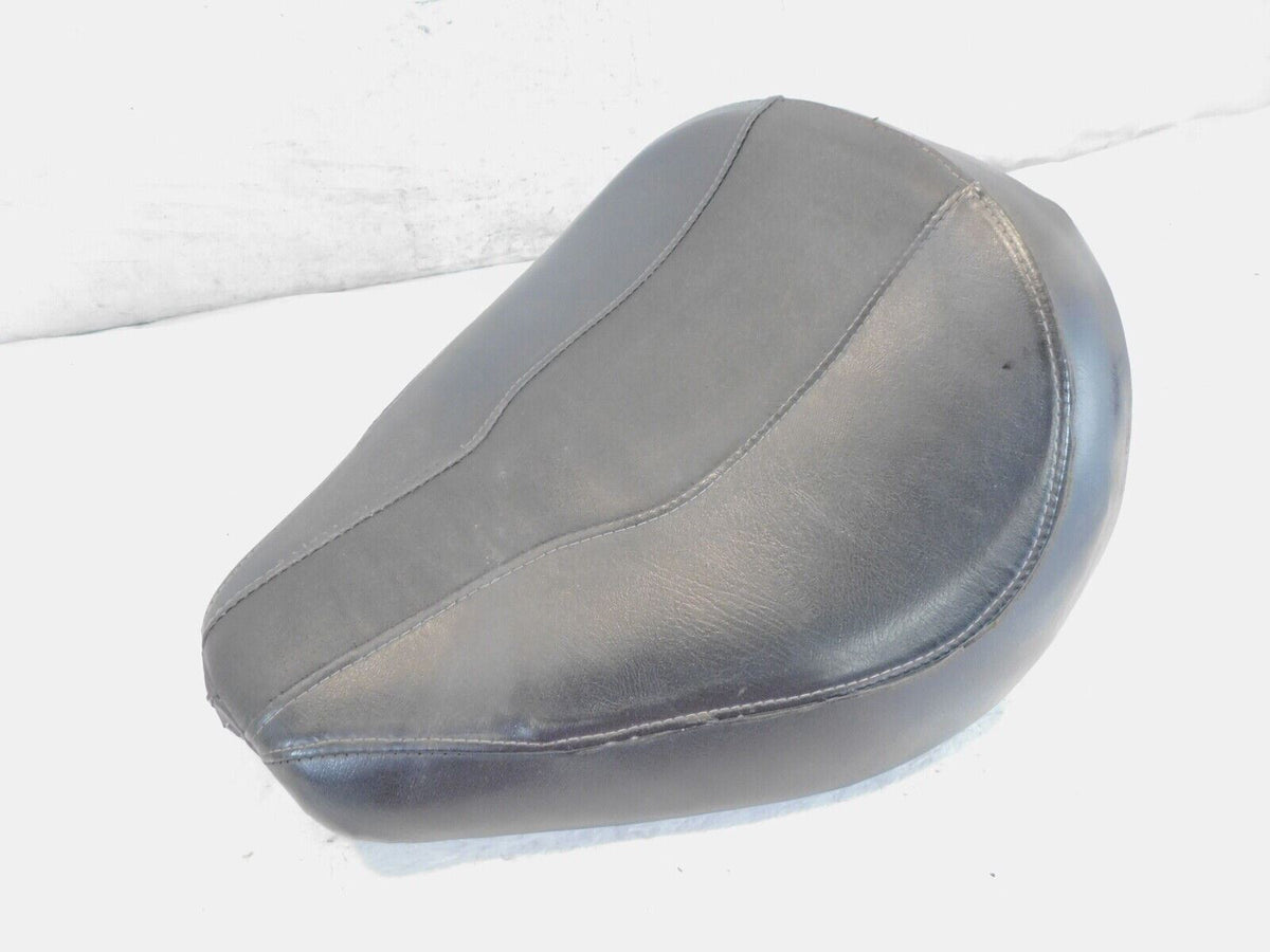 2000-2006 Harley Davidson Softail Fat Boy FLSTF Front Main Rider Seat Assembly