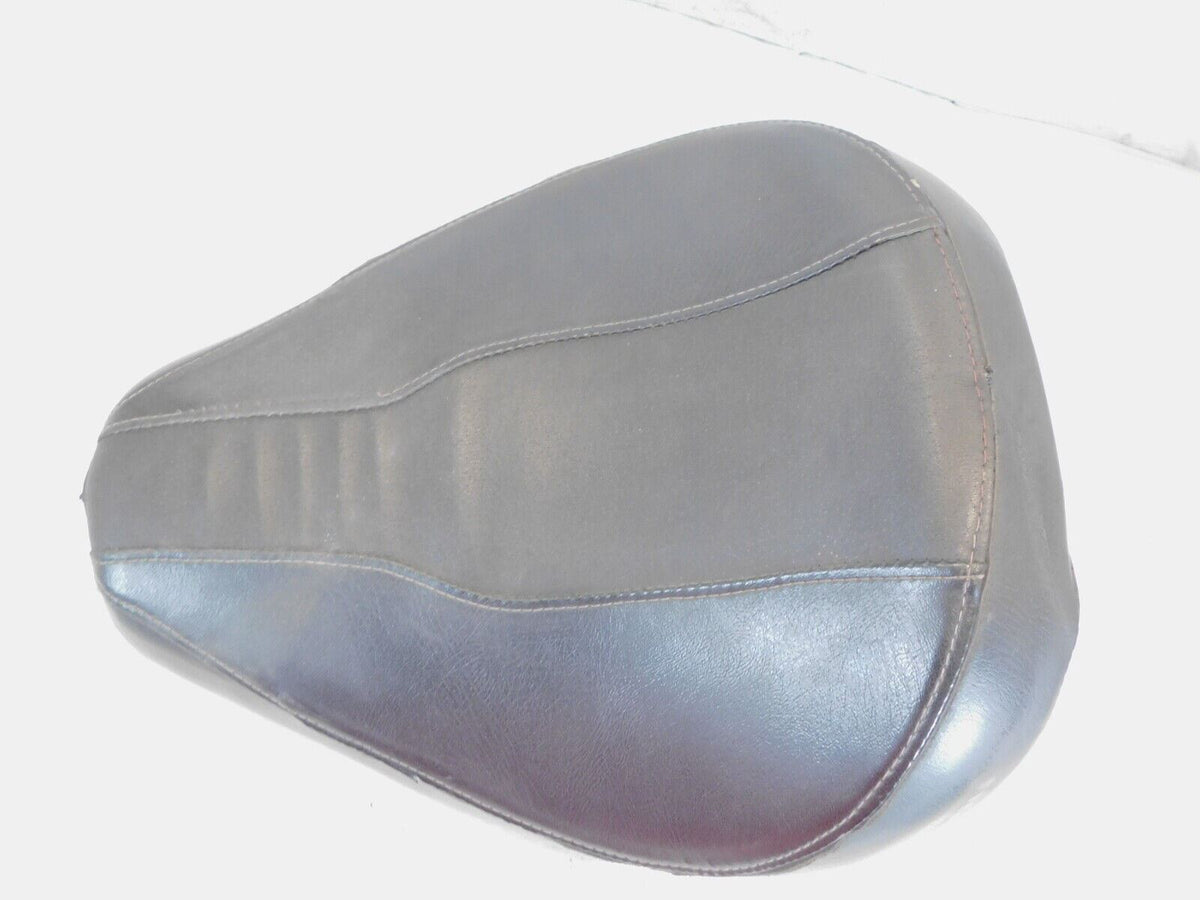 2000-2006 Harley Davidson Softail Fat Boy FLSTF Front Main Rider Seat Assembly