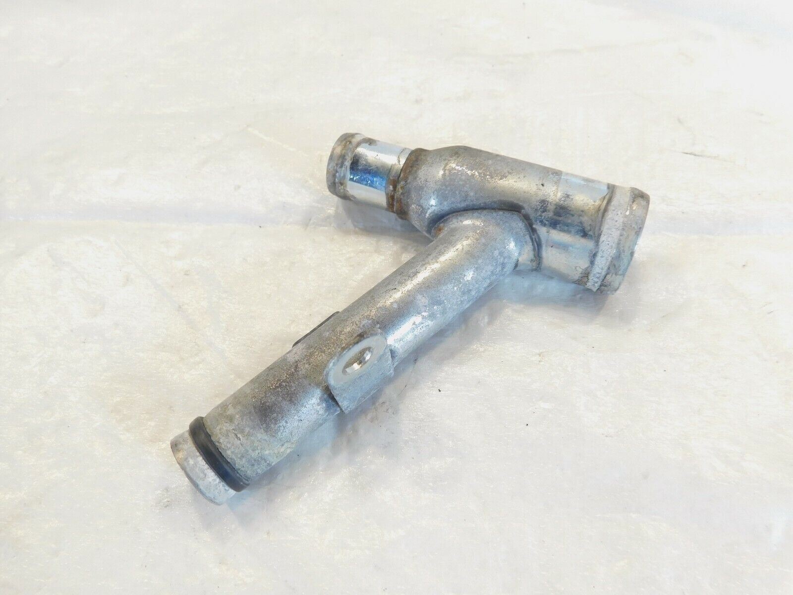 06-19 Kawasaki VN900 Vulcan Front Head Coolant Pipe