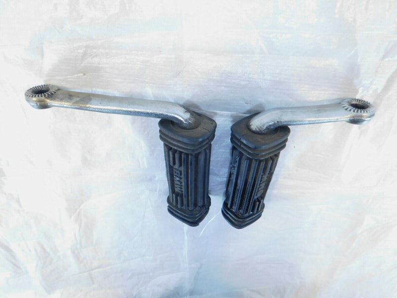 BMW Airhead R100 R60 R75 R80 R90 /6 R100RS Left/Right Front Footrest Foot Pegs