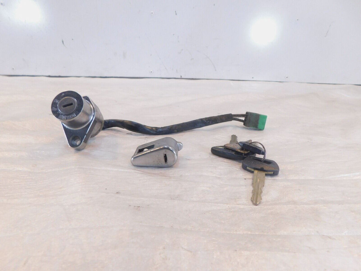 86-04 Suzuki Intruder 700 750 800 VS750 VS800 Ignition Switch Helmet Lock & Key