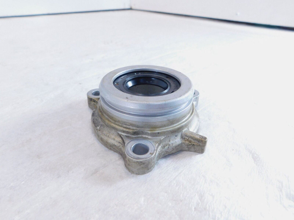 Honda Valkyrie & Goldwing 1500 & 1800 Transmission Output Shaft Bearing Holder