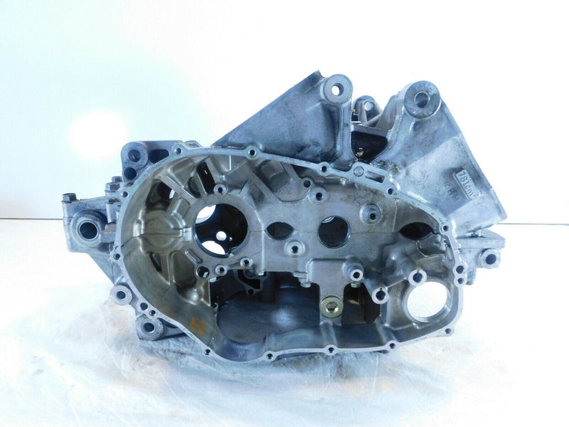 2002 2003 2004 Honda VFR800 Interceptor 800 Engine Motor Crankcase Crank Case