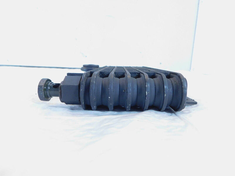Triumph Daytona 750 900 & Trophy 900 Engine Motor Oil Cooler - T2101025