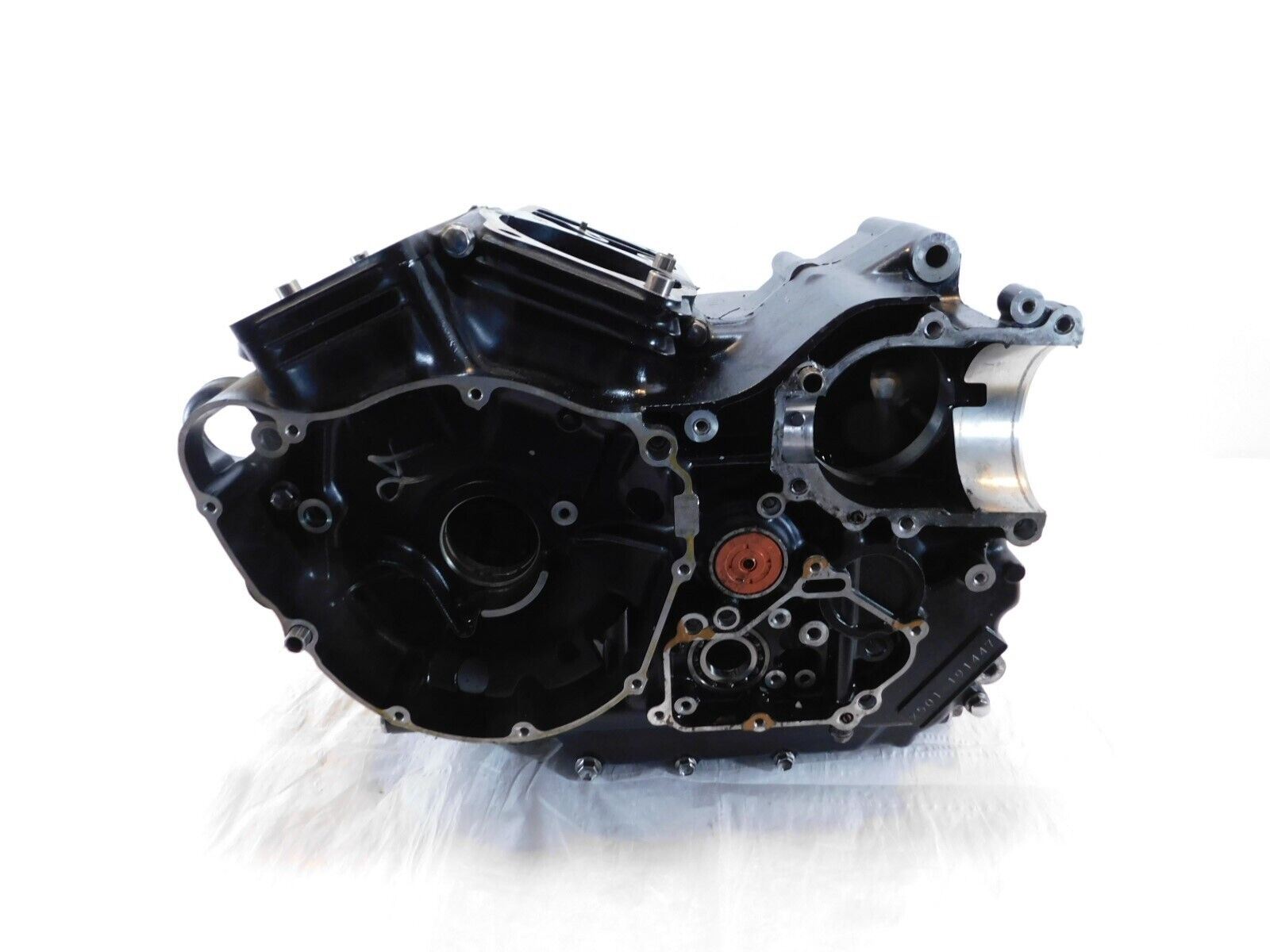 99-09 Suzuki Intruder 1400 Boulevard S83 VS1400 Crankcase