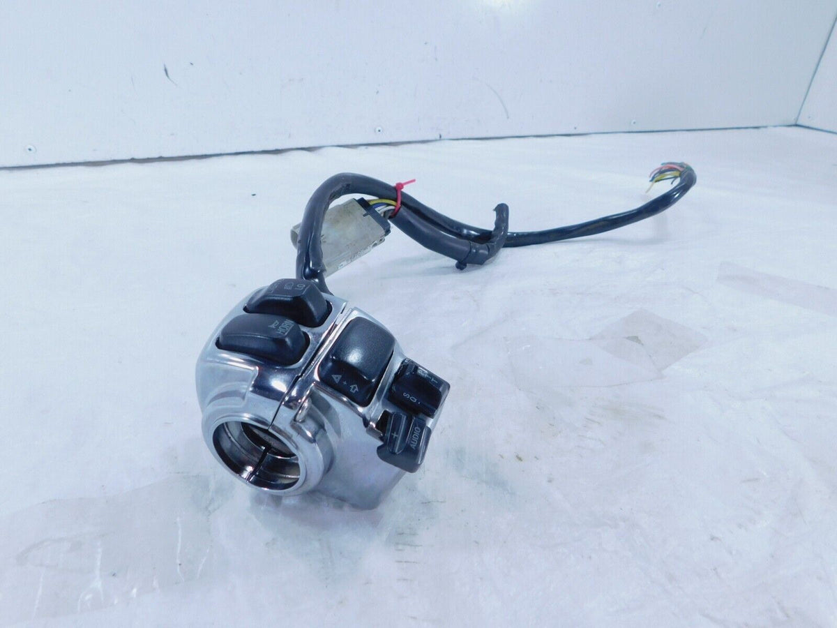 Harley Davidson Electra Glide Ultra Classic Left Handlebar Speaker Volume Switch