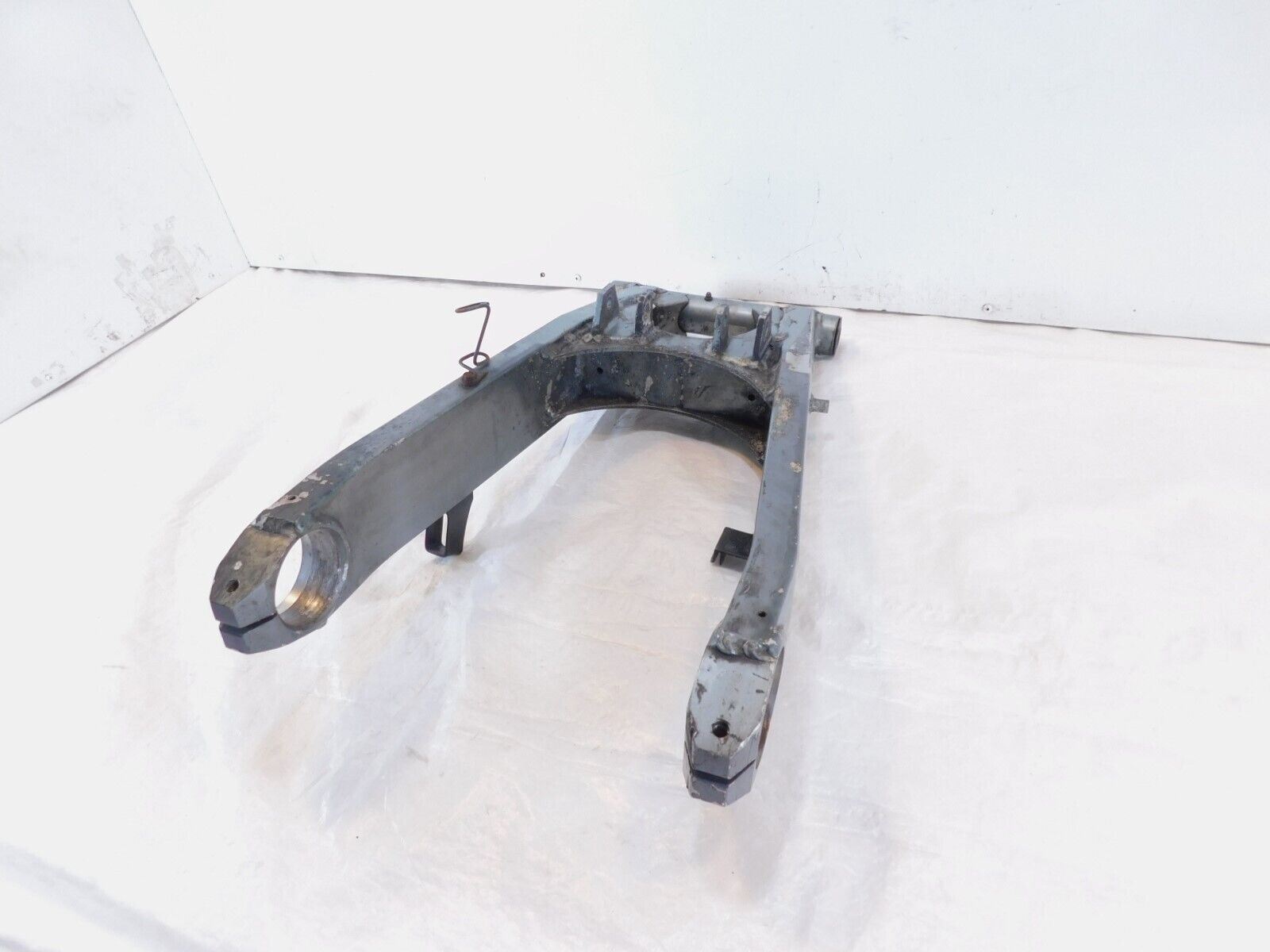 【新作入荷!!】 1990-92 Swingarm Wheel Rear ZX1100 ZX-11 Ninja Kaw その他
