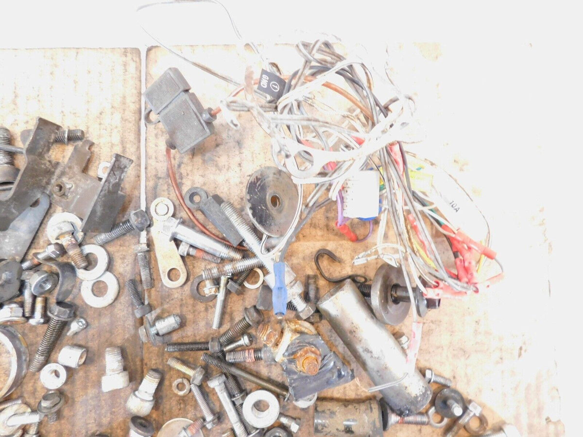 2003 03 Kawasaki VN1500 Vulcan 1500 Classic Nuts Bolts & Brackets Parts Box Lot