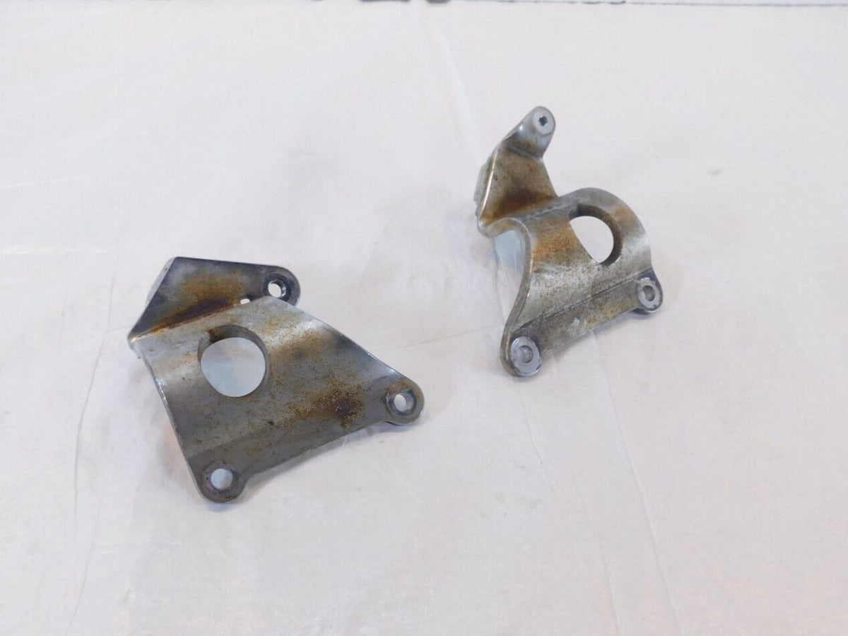 94-03 Honda Magna VF750 VF750C Front Left/Right Footpeg Footrest Mount Brackets