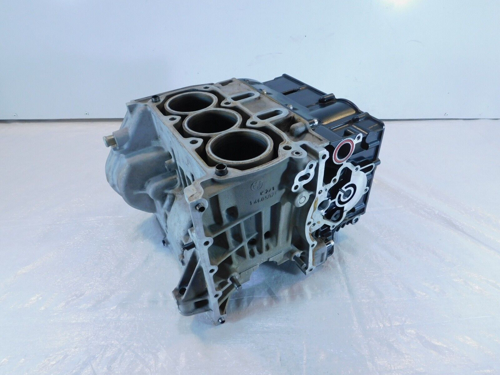 1986-1996 BMW K75 K75C K75S K75RT Engine Motor Case Block Crankcase Cy